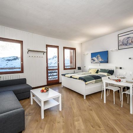 Erikzang - Cervinia Ski In Ski Out Apartments Брей-Червиния Экстерьер фото