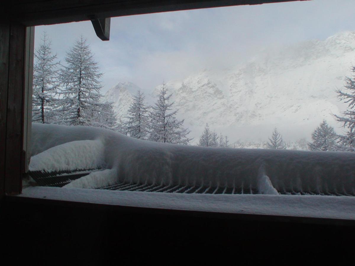 Erikzang - Cervinia Ski In Ski Out Apartments Брей-Червиния Экстерьер фото