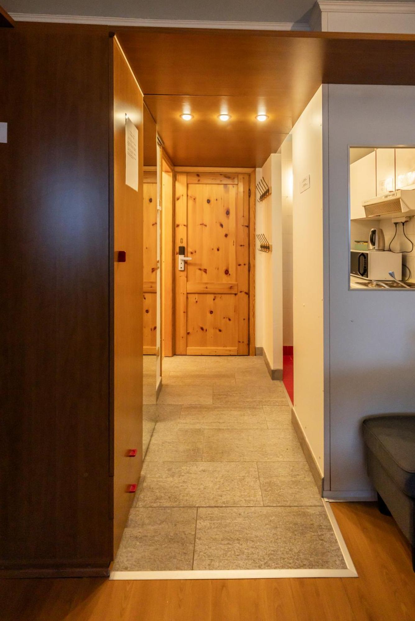 Erikzang - Cervinia Ski In Ski Out Apartments Брей-Червиния Экстерьер фото