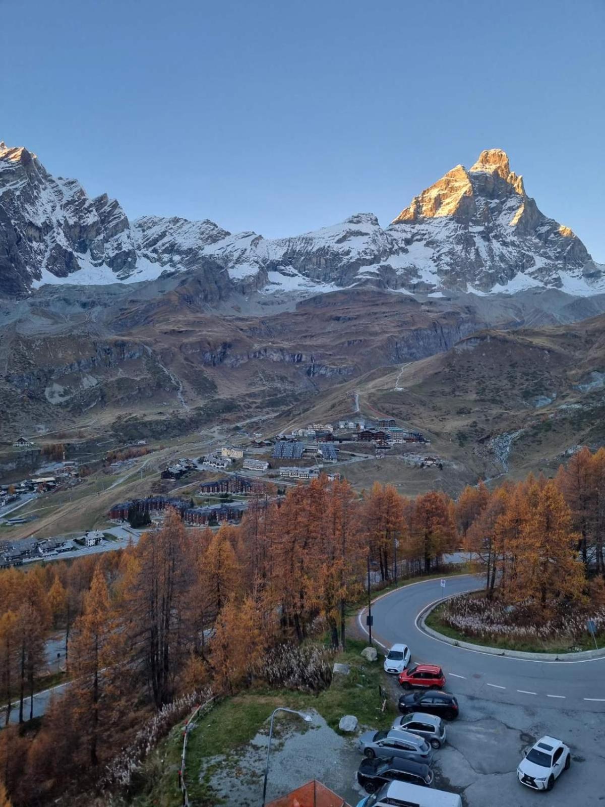 Erikzang - Cervinia Ski In Ski Out Apartments Брей-Червиния Экстерьер фото
