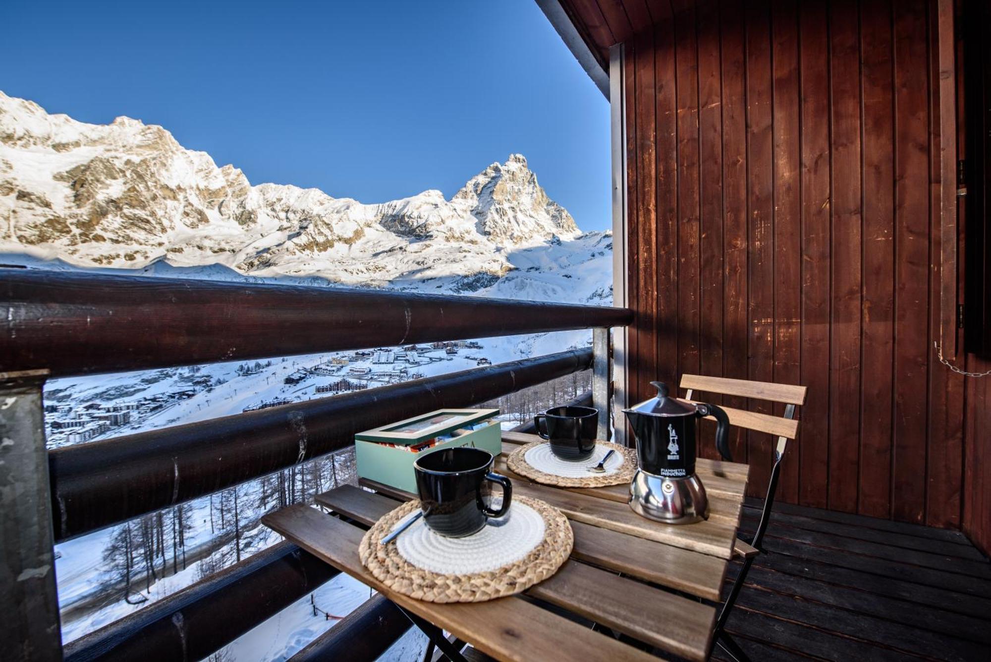 Erikzang - Cervinia Ski In Ski Out Apartments Брей-Червиния Экстерьер фото