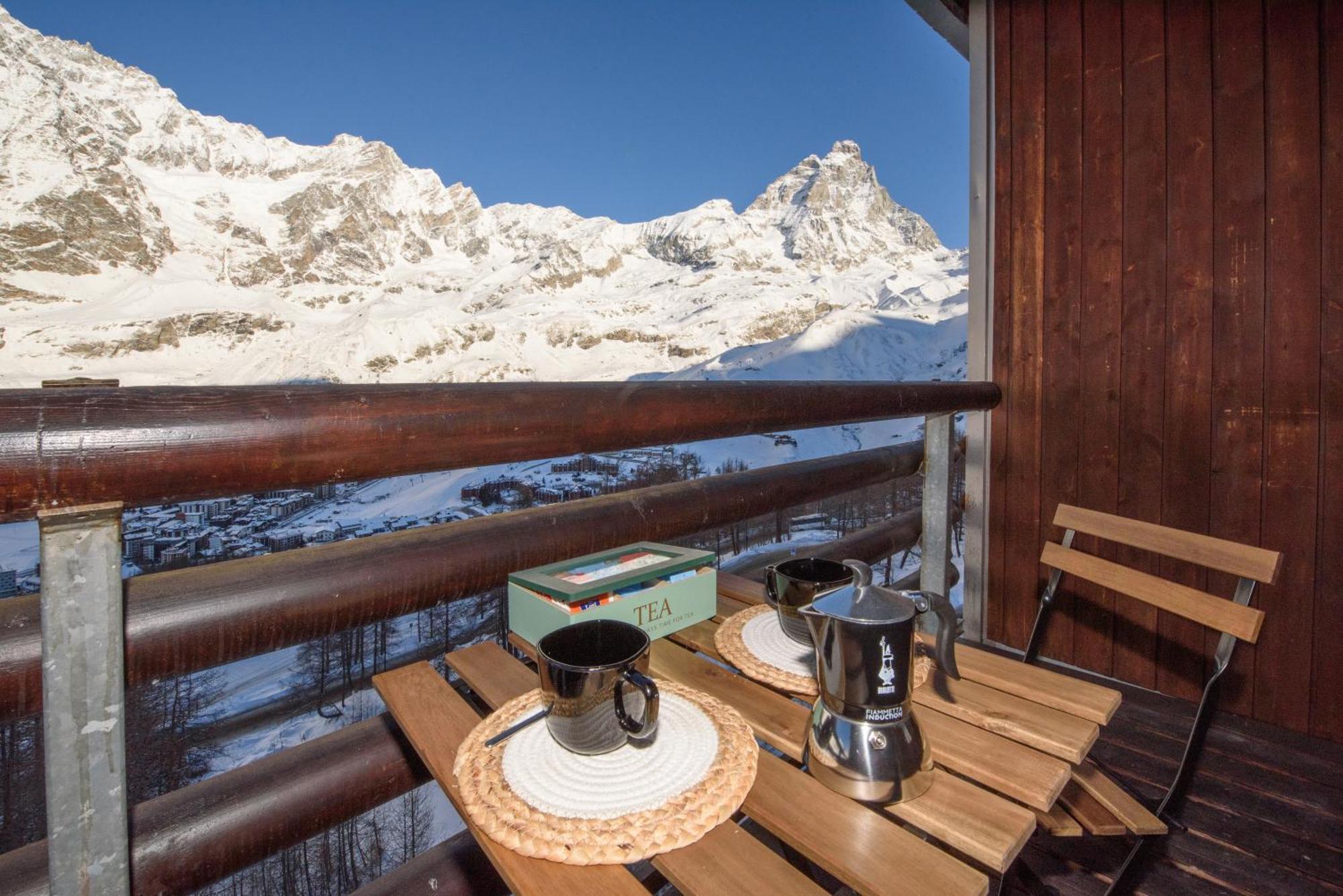 Erikzang - Cervinia Ski In Ski Out Apartments Брей-Червиния Экстерьер фото